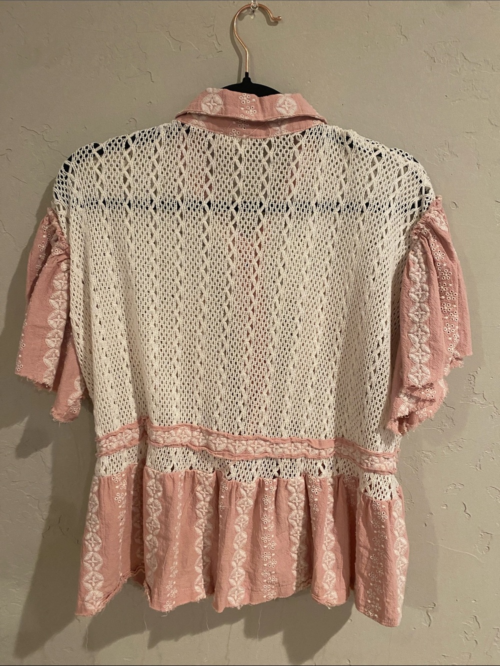 POL Pink and Cream Crochet Panel Shirt Sz. SM Oversized PTP 21 Length 22 - Picture 3 of 5